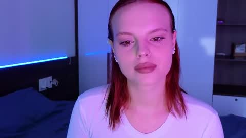 Snapshot of mollybossy chatting on 22, 6, 2026 Molly online show from 22, 6, 2026