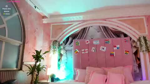 MollyDoll online show from 24, 6, 2026
