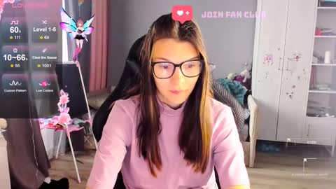  KIRA  online show from 6, 10, 2025