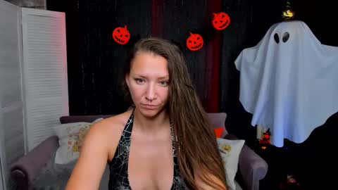 hi im Molly heregreat boobs big heart  warm pussy  online show from 28, 10, 2025