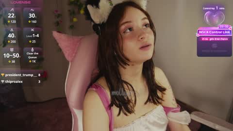 Snapshot of mollysb_05 chatting on 7, 2, 2025 mollysb_05 online show from 7, 2, 2025
