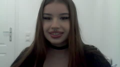 Molly online show from 10, 7, 2026