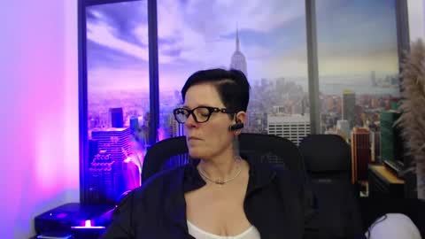 Snapshot of mollysun chatting on 27, 2, 2025 MollySun Nina Randmann online show from 27, 2, 2025