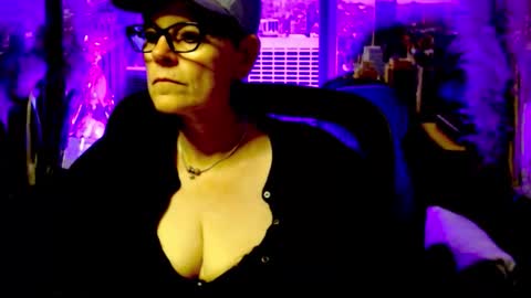Snapshot of mollysun chatting on 30, 5, 2026 MollySun Nina Randmann online show from 30, 5, 2026