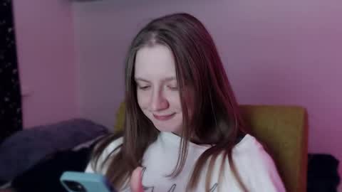 Snapshot of mollytucker chatting on 28, 2, 2025 mollytucker online show from 28, 2, 2025