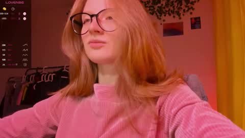 Snapshot of mollytucker chatting on 2, 12, 2025 mollytucker online show from 2, 12, 2025