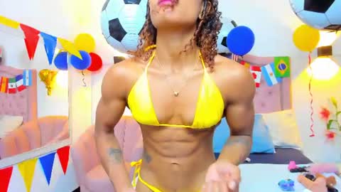 Snapshot of molyrestrepo chatting on 29, 6, 2026 molyrestrepo online show from 29, 6, 2026