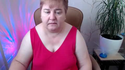 Snapshot of mommy99x chatting on 8, 1, 2025 Mommy99X online show from 8, 1, 2025