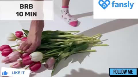 Mommy online show from 6, 2, 2025