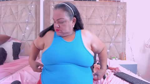 Snapshot of mommy_cute chatting on 28, 12, 2024 Jelitza online show from 28, 12, 2024