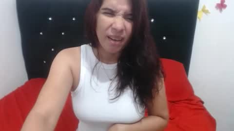 Snapshot of mommy_sexy2 chatting on 21, 9, 2025 zarai online show from 21, 9, 2025