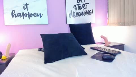 Kendall Evanz online show from 29, 12, 2024