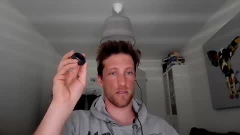 moms_little_monster online show from 2, 12, 2024