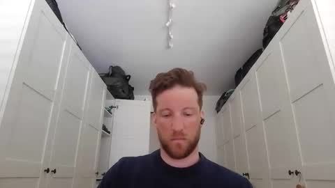 moms_little_monster online show from 27, 3, 2026