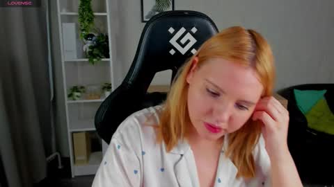 mon1ca_jones online show from 11, 2, 2026