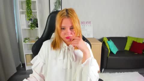 mon1ca_jones online show from 14, 2, 2026