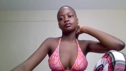 Mona online show from 10, 9, 2025