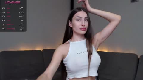 Snapshot of mona_saxxx chatting on 12, 12, 2024 Hey Guys im Mona. PVT is Open Please Make me CUM online show from 12, 12, 2024