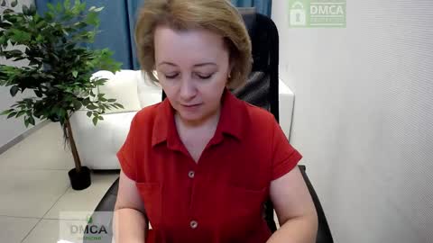 Snapshot of mona_w chatting on 28, 2, 2026 Mona online show from 28, 2, 2026