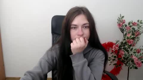 Snapshot of monakali chatting on 4, 11, 2025 monakali online show from 4, 11, 2025