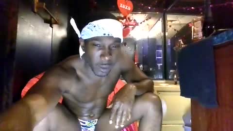 MonaLeakher online show from 15, 2, 2025