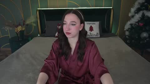 Snapshot of monamourrrr chatting on 30, 12, 2024 Taina online show from 30, 12, 2024