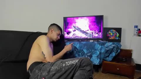 Snapshot of monarquia_ chatting on 27, 12, 2024 nicolas online show from 27, 12, 2024