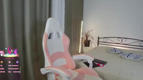 Snapshot of moneavegas chatting on 11, 10, 2025 moneavegas online show from 11, 10, 2025
