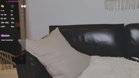 PoppyPlayful online show from 8, 1, 2025