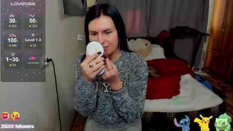 Monica Elder online show from 3, 2, 2026