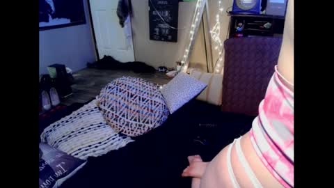 Monica online show from 9, 1, 2025