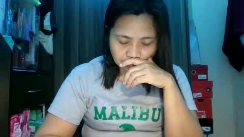 Snapshot of monicabrave79 chatting on 27, 2, 2025 monicabrave79 online show from 27, 2, 2025