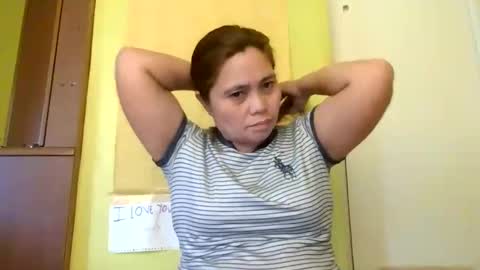 Snapshot of monicabrave79 chatting on 8, 5, 2026 monicabrave79 online show from 8, 5, 2026
