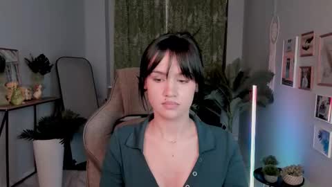 monica online show from 21, 3, 2026