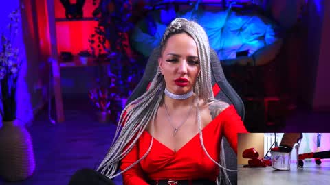 Monika online show from 28, 1, 2025