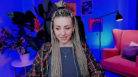 Snapshot of monicariley chatting on 4, 5, 2026 monicariley online show from 4, 5, 2026