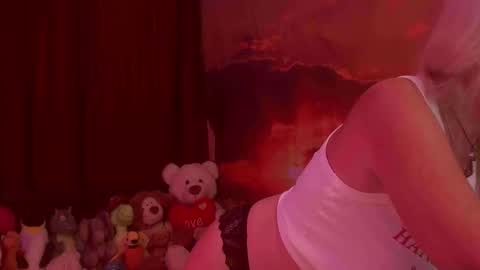 Monika    online show from 16, 10, 2025