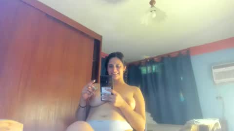 Snapshot of monika_robless chatting on 9, 9, 2025 monika_robless online show from 9, 9, 2025