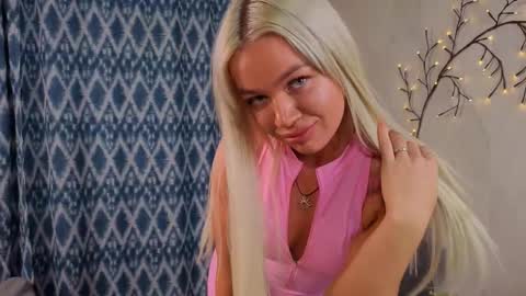 Monika online show from 9, 11, 2025