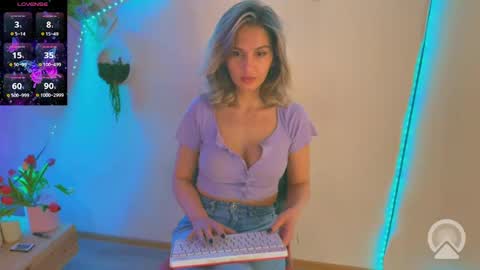 Snapshot of monikate_ chatting on 26, 4, 2026 Himy name Kateim pvt model with hairy pussy online show from 26, 4, 2026