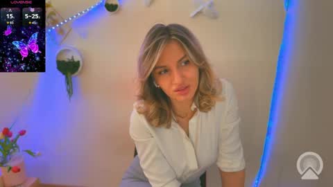 Snapshot of monikate_ chatting on 3, 5, 2026 Himy name Kateim pvt model with hairy pussy online show from 3, 5, 2026