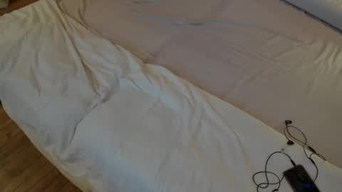 Monikfree online show from 5, 2, 2025