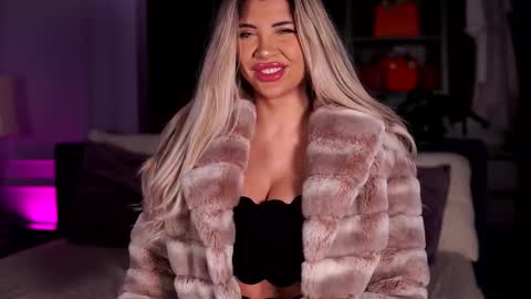 Moni online show from 5, 1, 2026