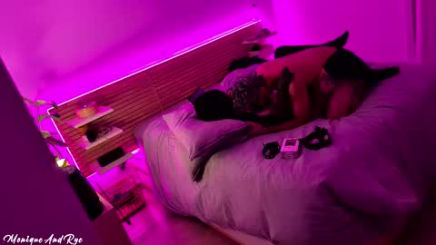 Monique  Rye online show from 22, 11, 2025