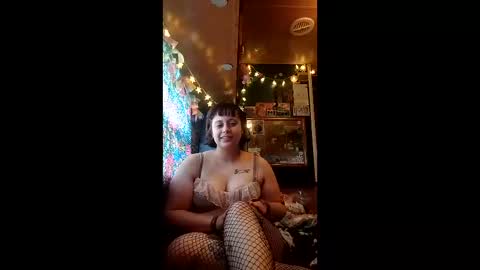 moniqueisalovergirl online show from 7, 4, 2026