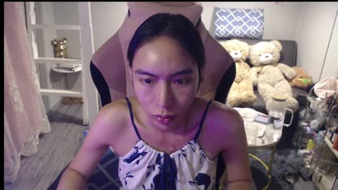 ELYSE A SIMPLE GIRL online show from 8, 4, 2026