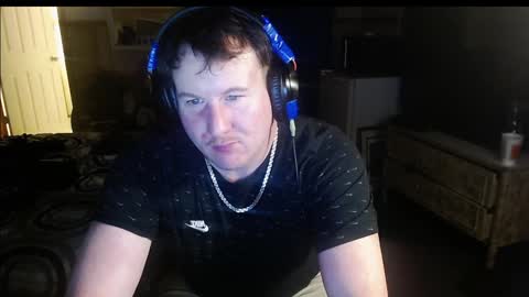 Snapshot of montana6897 chatting on 19, 1, 2025 Kingalby817 online show from 19, 1, 2025