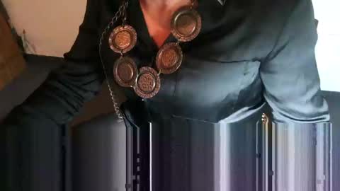 Sabrina online show from 2, 3, 2025