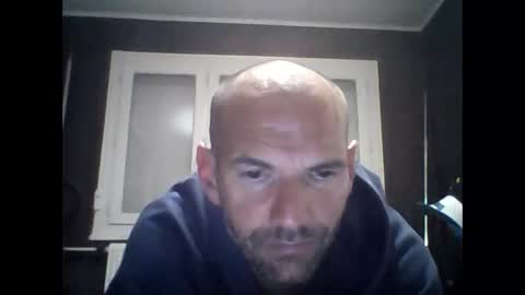 Snapshot of montmasse chatting on 24, 4, 2026 montmasse online show from 24, 4, 2026