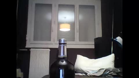 Snapshot of montmasse chatting on 25, 4, 2026 montmasse online show from 25, 4, 2026